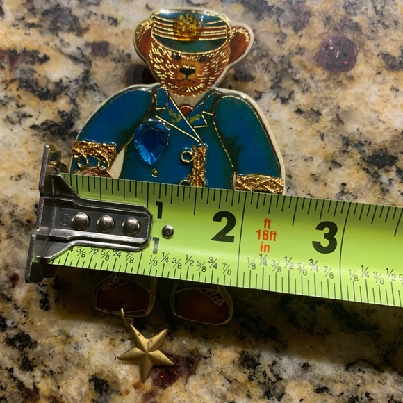 Rare 1983 B Shackman Captain Teddy Bear Brooch with star bling - Picture 6 of 6